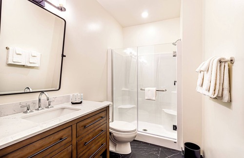 Madison Hotel | One Bedroom King with Den with views of Lake Monona in the heart of downtown.