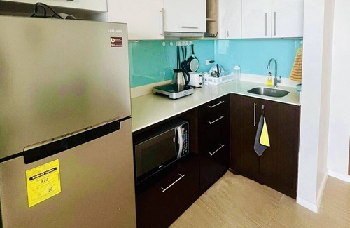 Bagumbayan Condo | One bedroom Penthouse In Eastwood with free wifi, stunning view and pool
