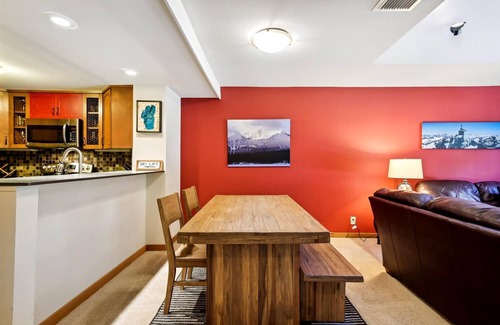 Tahoe City Condo | One Bedroom plus Loft River View Condo
