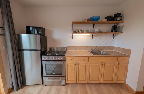 Ucluelet Cottage | One Bedroom Suite | Ocean View