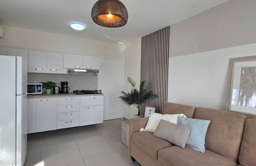 Cunucu Abao Apartment | One Bedroom vacation apartment Aruba, pool, walking distance to Eagle Beach!