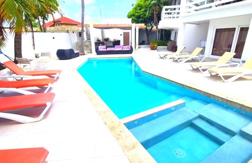 Cunucu Abao Apartment | One Bedroom vacation apartment Aruba, pool, walking distance to Eagle Beach!