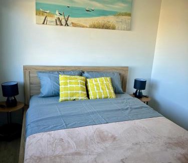 Gold Coast House | One Bedroom with shared bathroom and kitchen
