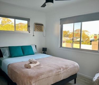 Gold Coast House | One Bedroom with shared bathroom and kitchen