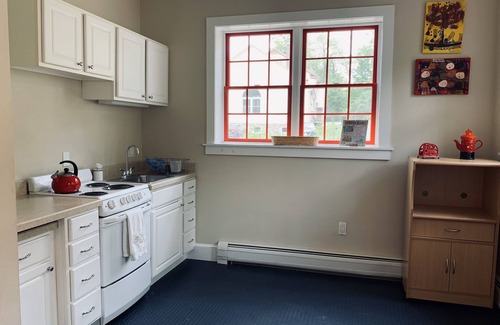 Stockbridge House | One block from Main St Stockbridge