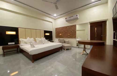 Gujarat Hotel | One Earth Santu ECo Resort