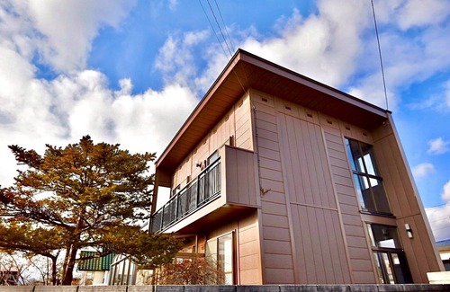 Shiraoi House | One group one building with natural hot springs /Shiraoi-gun Hokkaidō