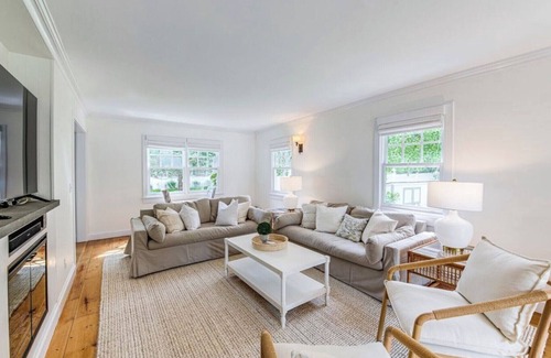 East Hampton House | One Minute to Main St. East Hampton/Private Backyard Oasis