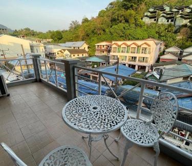 Nanai Road House | one more night