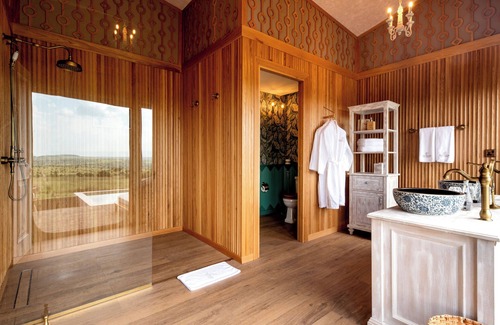 Serengeti National Park Cabin | One Nature Mara River
