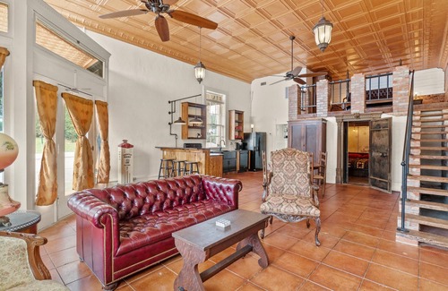 Big Sandy Apartment | One of a kind 2-bedroom studio in downtown Big Sandy