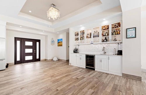 Gloucester House | One of a kind ocean front property - private section of Wingaersheek Beach.