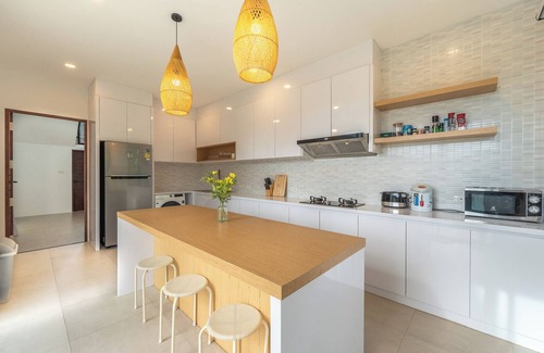 Si Sunthon Villa | One of Phukets Best Villas V212