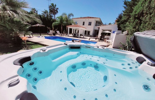 Denia House | One of the Best Large Beachfront Villas&Pool, Jacuzzi & Tennis, Ping-pong, Sauna