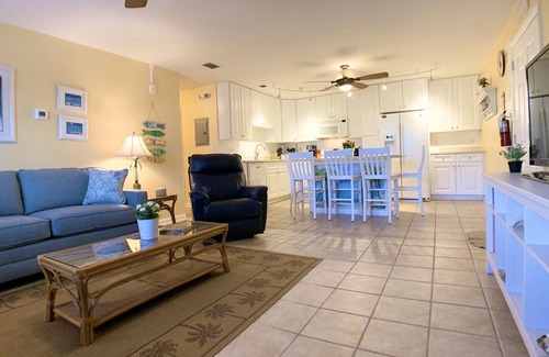 Key Colony Beach Condo | One of the Best Private Beaches in US! Great Location fun activities-Fast Wifi!