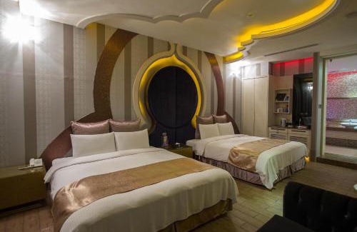 Longtan District Hotel | One + One Motel