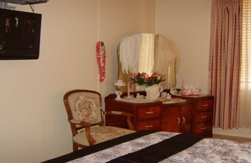 Davenport House | "One&Only" $140 per night For you and your four-legged friends!