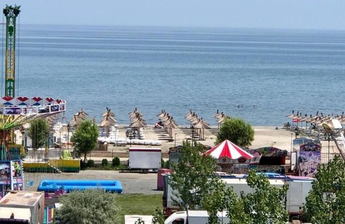 Mamaia-Sat Apartment | One Sea View Apartment