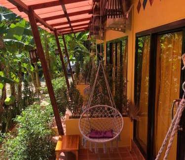 Ko Lanta House | One World Bungalows