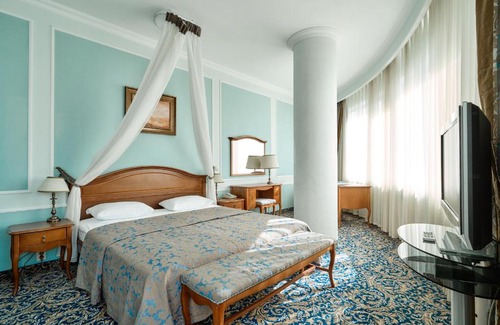 Oktyabrskiy rayon Hotel | Onegin Hotel