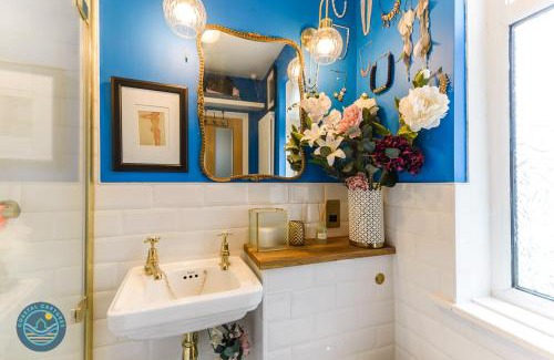 North Shields House | Oneonesevenns Coastal Property