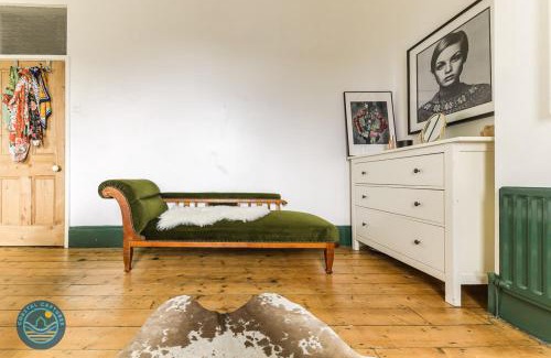 North Shields House | Oneonesevenns Coastal Property