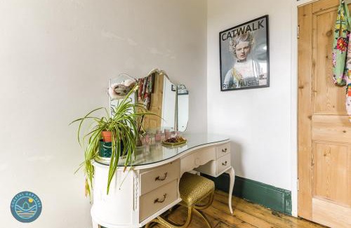 North Shields House | Oneonesevenns Coastal Property