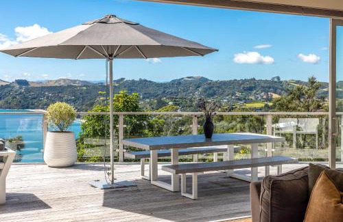 Ostend House | Onetangi Luxury - Be My Guest Waiheke