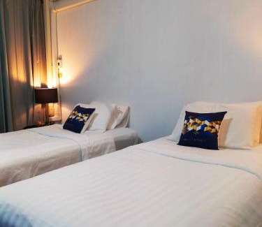Phra Khanong House | ONEWAY Guest House BKK