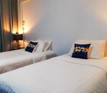 Phra Khanong House | ONEWAY Guest House BKK