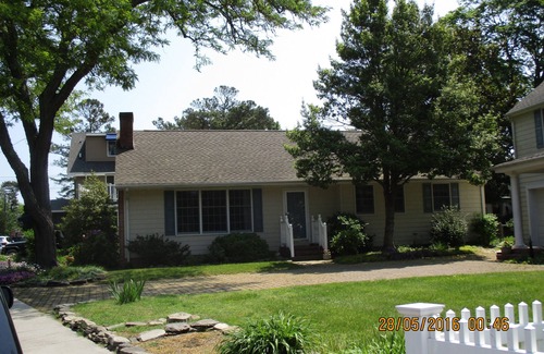 Rehoboth Beach House | Only 1.5 Blocks To Ocean, 1-3 blocks of restaurants, shops, bars. Come enjoy!