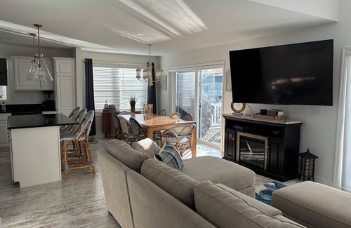 Beach Haven West House | Only 1 week avail June 29-July 6 for Summer 2025- 4 bed 3 bath immaculate home