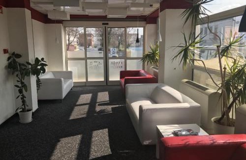 Albertfalva Hotel | Only 15 minutes to CITY CENTER, FREE PARKING&BREAKFAST
