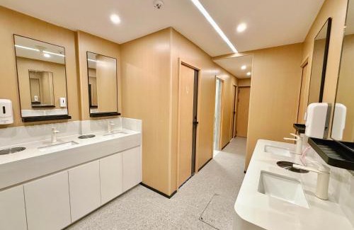 Yuexiu Hotel | Only Female WOPING HOTEL GUANGZHOU HAIZHU SQUARE