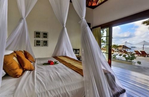 Candi Dasa Villa | Only the Sound of Waves