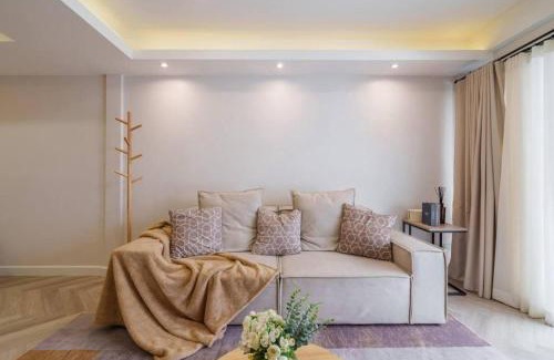 Khlong Tan Nuea House | Onsen Retreat in Heart of Bangkok