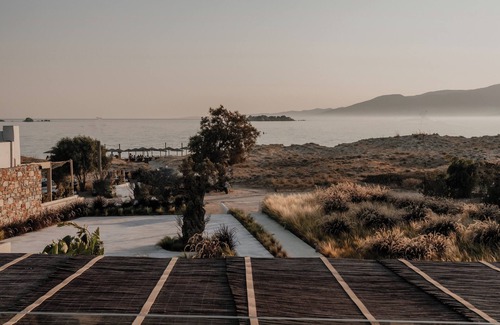 Plaka Villa | Onym Curated Villas