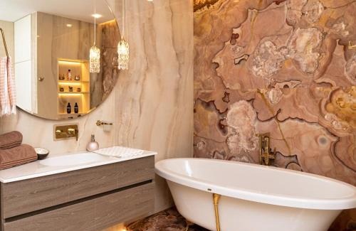 Old Boulevard Apartment | ONYX apartment