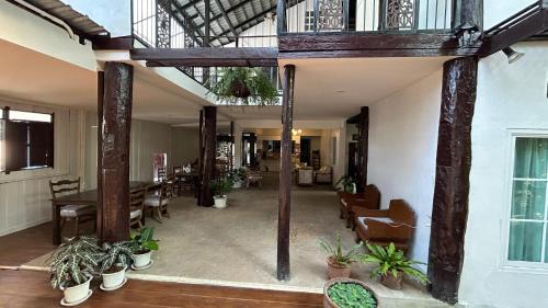 Su Thep House | OON homestay