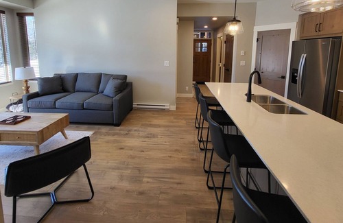 Sun Peaks House | Open Concept, Ski-in/out 2 Bedroom, 2 Bathroom Lower Level Entry Townhome