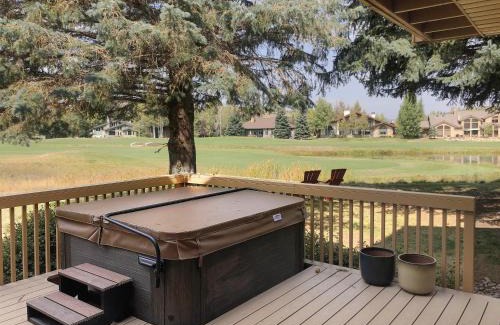 Park Meadows Apartment | Open Floor 71 Vantage Family Condo