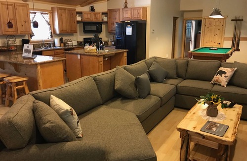 Big Bear Lake Cabin | Open Floor Plan, Perfect for Large Families. EV Charging Station on site