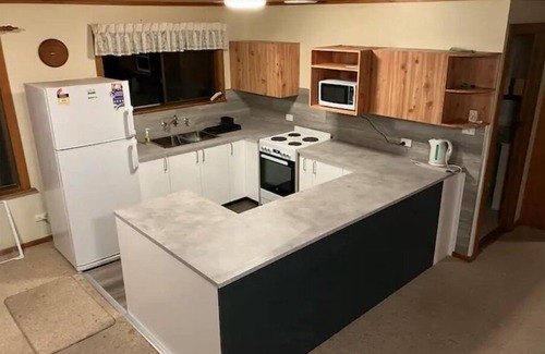 Lake Wangary House | Opposite National park & 70 mtrs to Long Beach