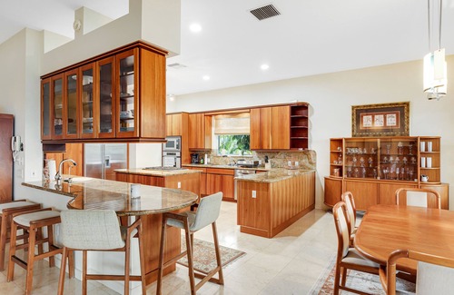 Islamorada House | Opulent waterfront estate with dock, pool, hot tub & rooftop view - dog-friendly