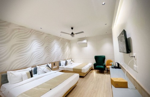 Green Park Hotel | OPUS