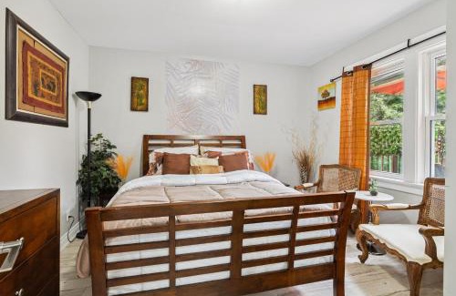 Niagara Falls Bed & Breakfast | Ora's Place BNB
