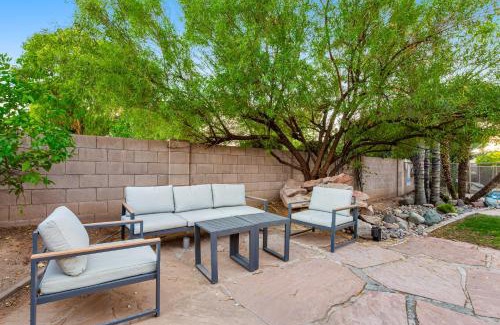 Paradise Valley Village House | Oraibi Oasis