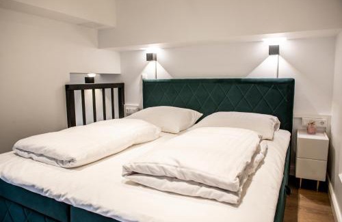 Kreuzberg Apartment | Oran Apartment 2