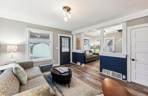 Powderhorn House | Orange Blossom House - Quaint Family Home 10 Minutes from Downtown MPLS