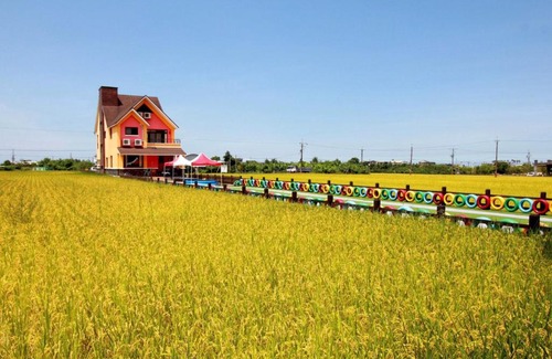 Dongshan House | Orange Castle